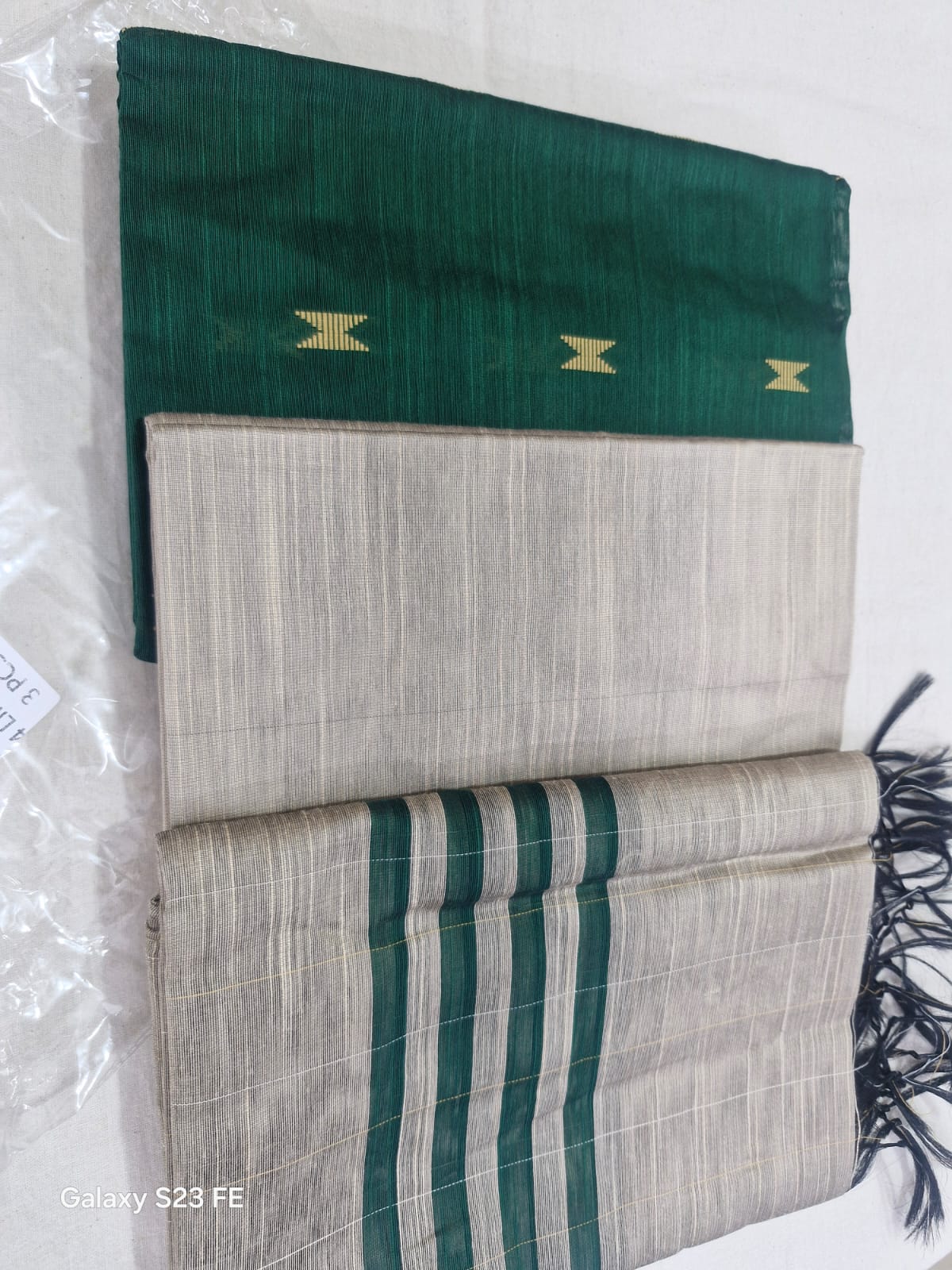 Grey Mangalgiri cotton saree with green temple border